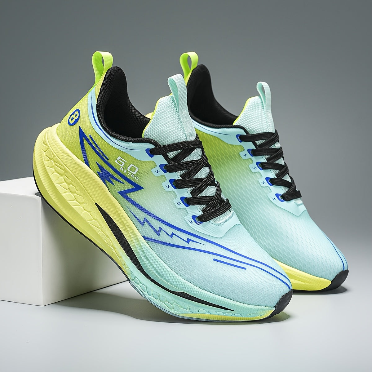 Lightweight Breathable Running Shoes for Men – Stylish Outdoor Trainers