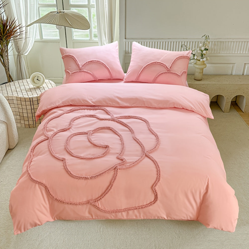 Tufted Bedding Set – Bedspread and Pillow Covers with Large Floral Design