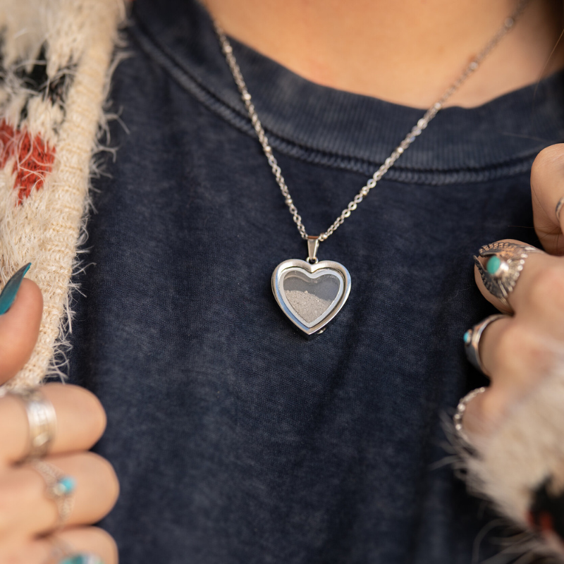Eternal Love Pendant – Timeless Elegance and Luxury