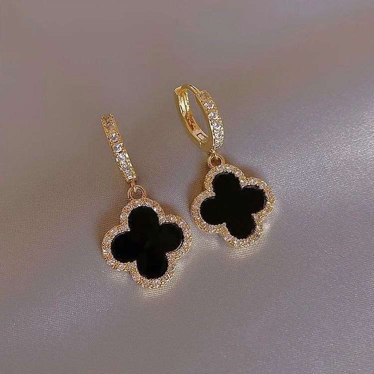 Lucky Clover Leaf Earrings – Elegant and Timeless