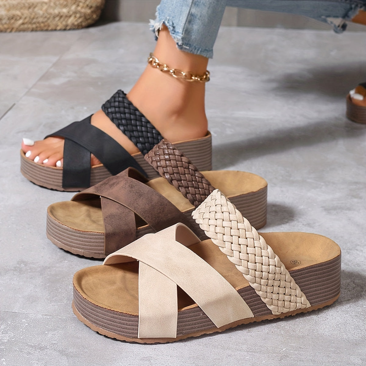 Chic Woven Platform Sandals for Women – Stylish and Comfortable for Summer Days