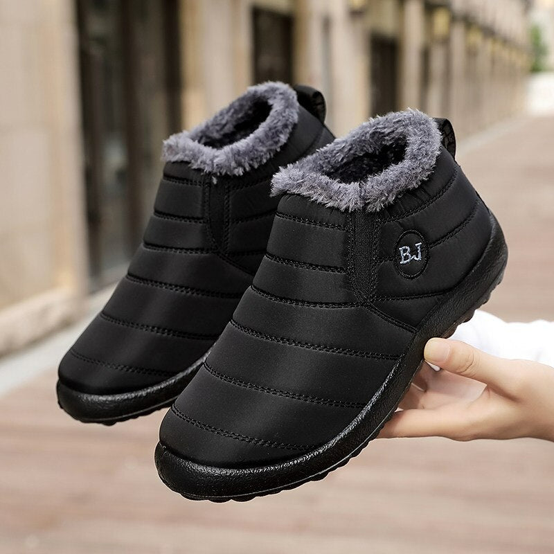 Unisex Warm and Waterproof Winter Boots - Ideal for Cold Days