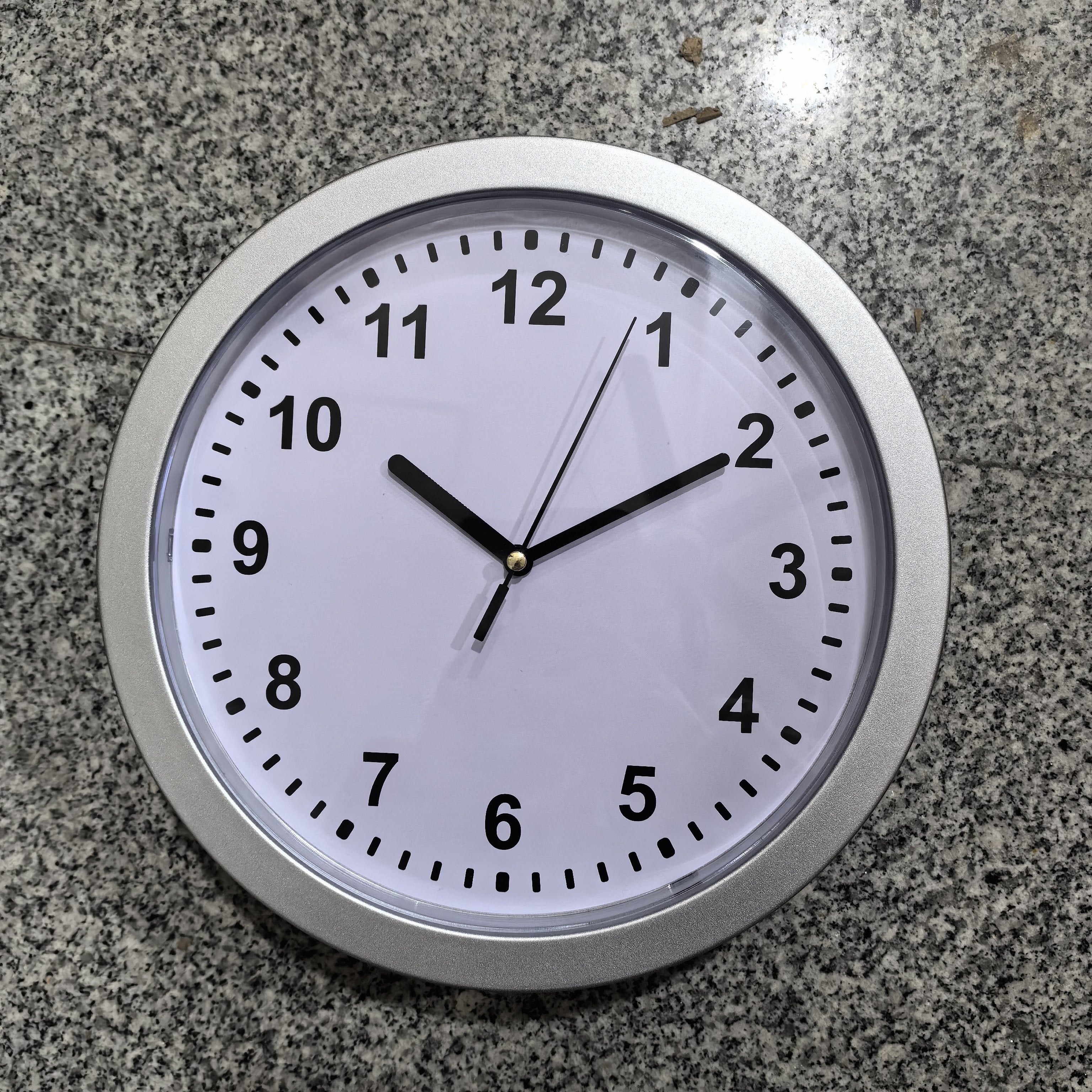 Wall Clock with Secret Storage Compartment – Practical and Discreet