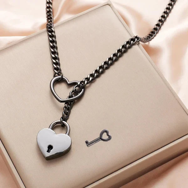 Heartlock Amour Necklace – Symbolism of Love and Connection