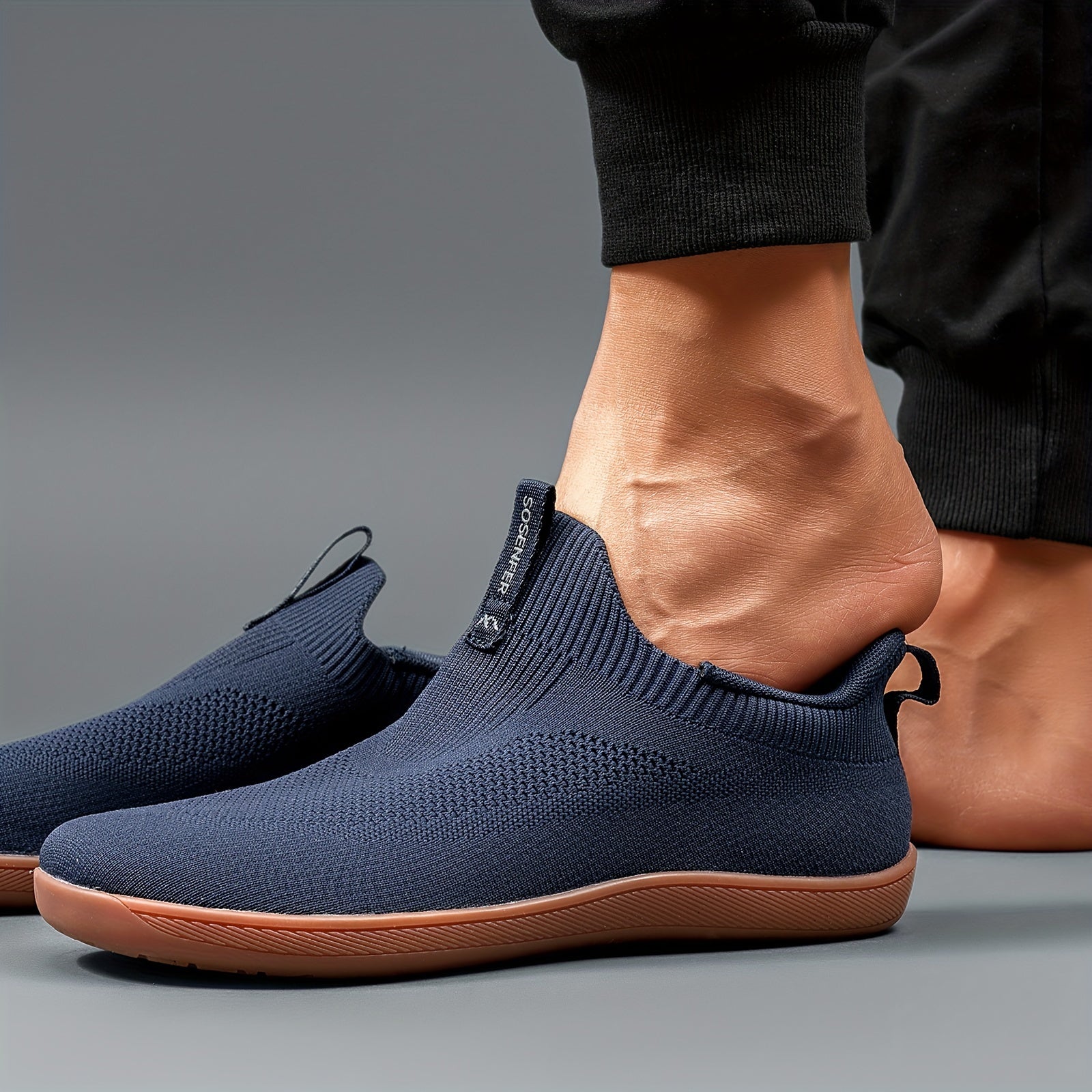Breathable and Comfortable Slip-On Shoes – Ideal for Walking, Camping, and Casual Outdoor Use