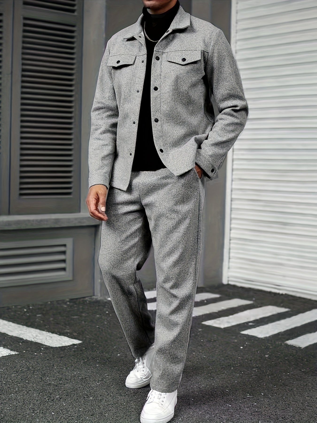Modern Two-Piece Men's Set – Comfort and Casual Elegance