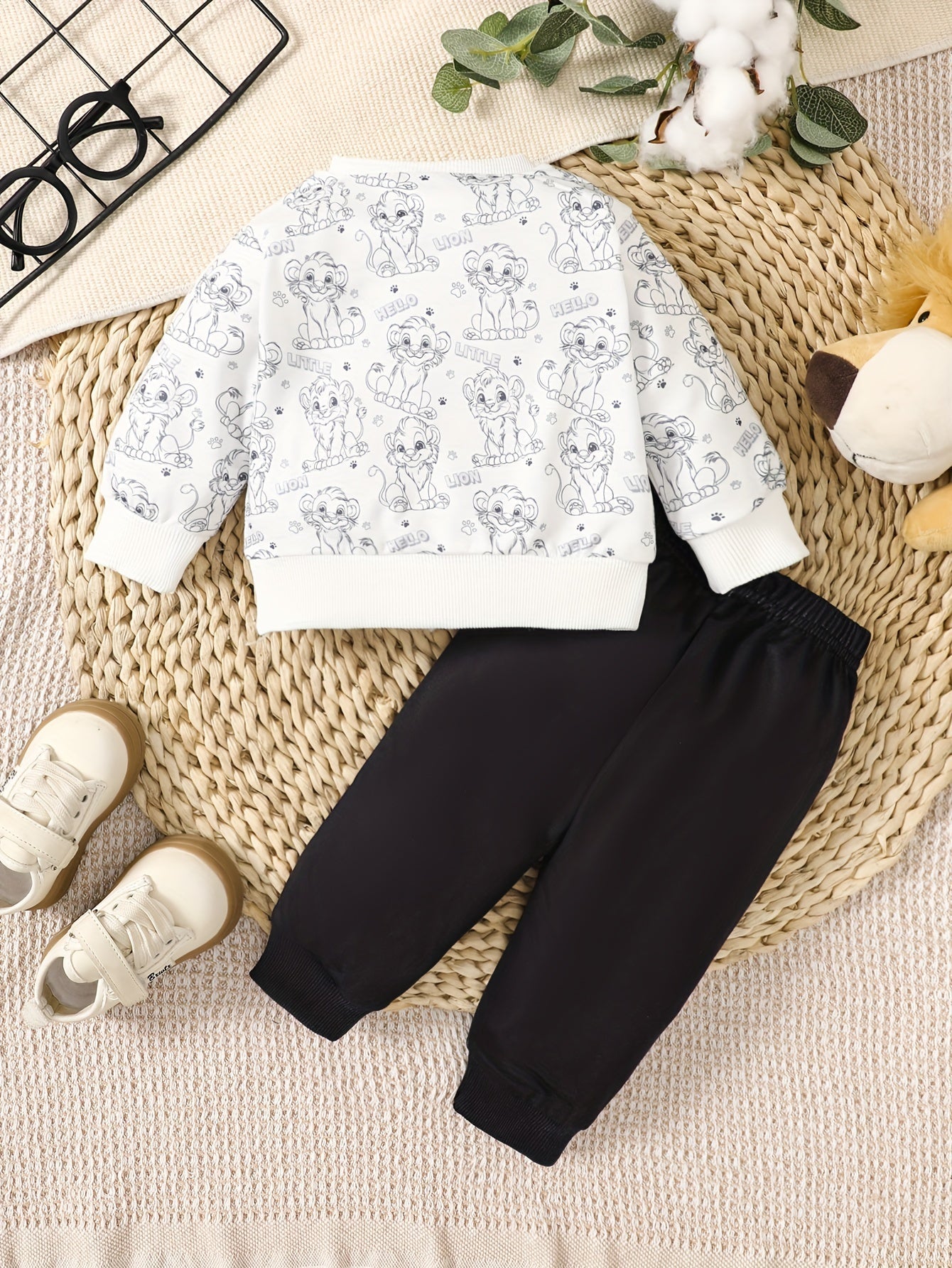 Cute Lion Jumpsuit Set – Perfect for Adventures in Autumn and Winter