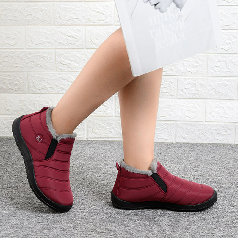 Unisex Warm and Waterproof Winter Boots - Ideal for Cold Days