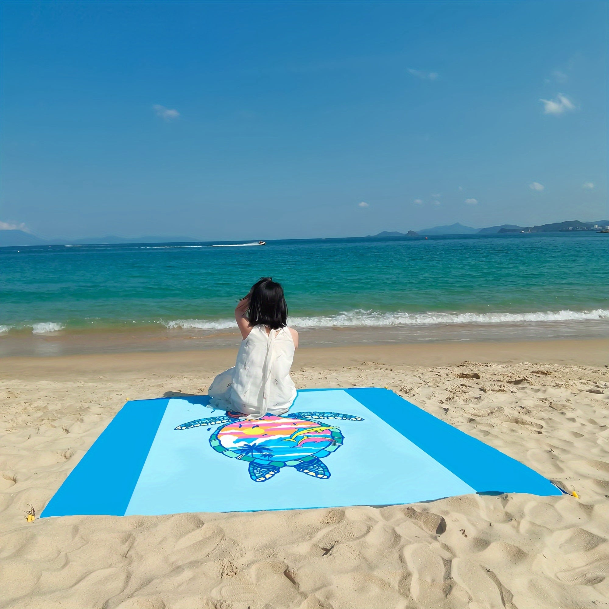 TropiComfort Oversized Beach Mat – Spacious, Durable, and Sand-Resistant