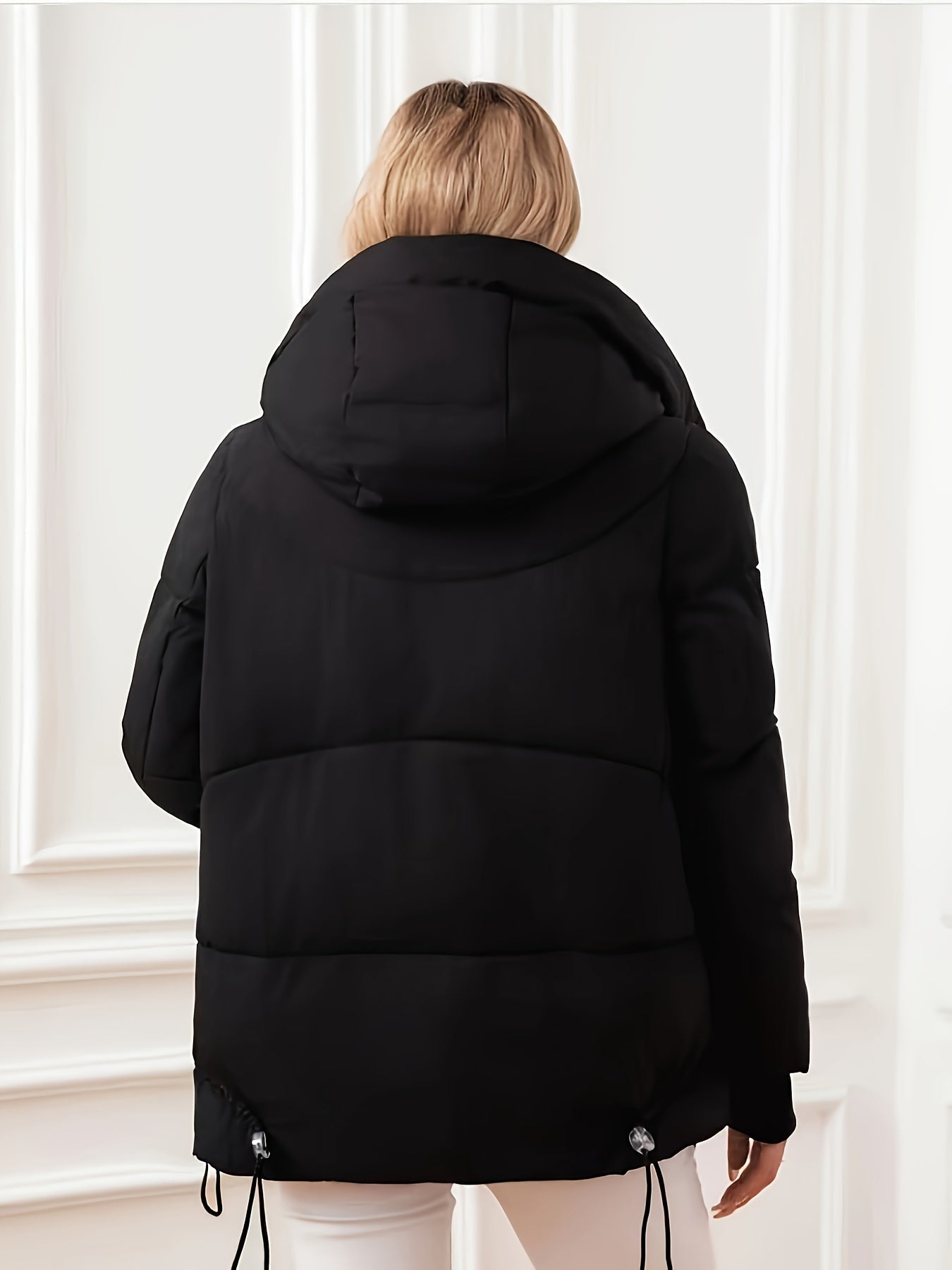 Modern Winter Jacket with Adjustable Hood and Waist – Quilted Design for Maximum Warmth and Comfort
