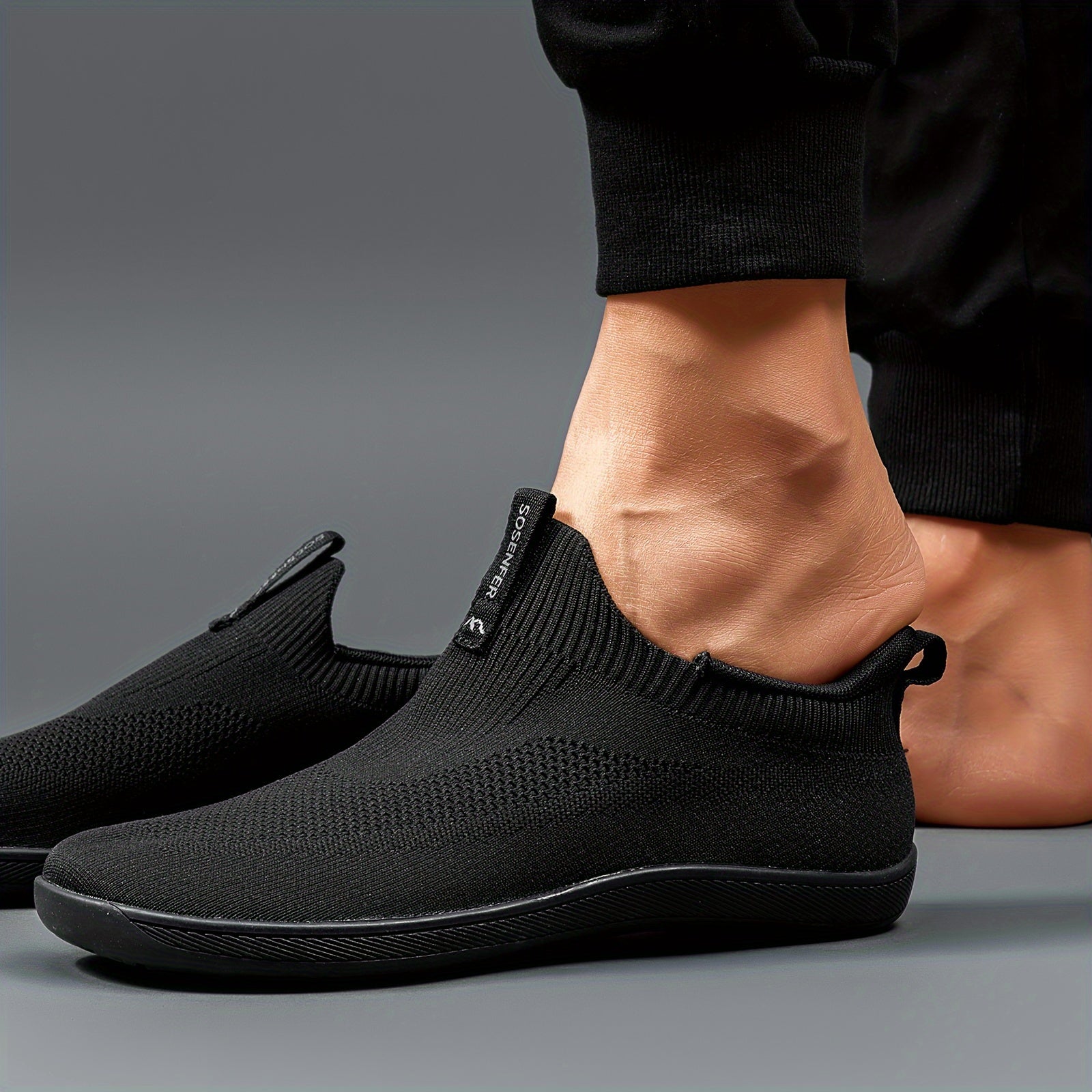 Breathable and Comfortable Slip-On Shoes – Ideal for Walking, Camping, and Casual Outdoor Use