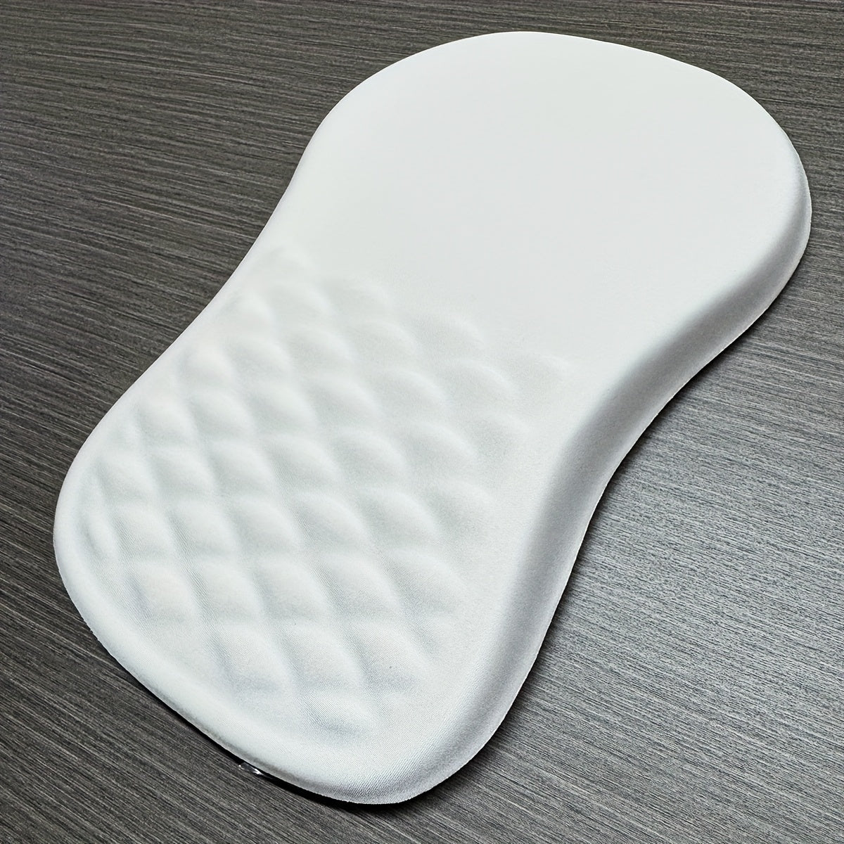 ComfortGrip Ergonomic Mouse Pad – Support and Grip for Every Workday