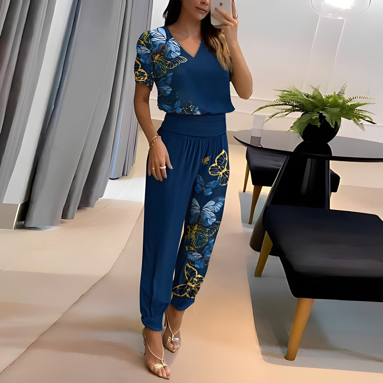 LunaFlow Women's Set – Stylish and Comfortable Two-Piece Outfit