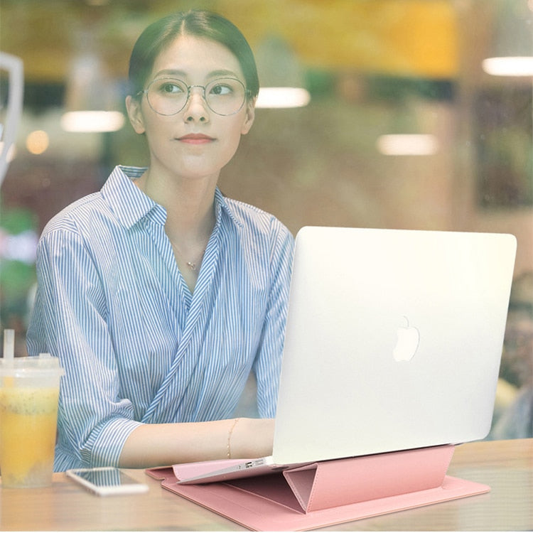 Smart Laptop Sleeve - For Worry-Free Work and Travel