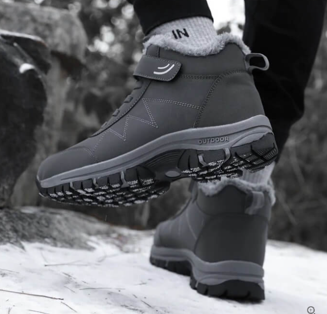 WinterGrip Women's Boots - Warm & Stylish
