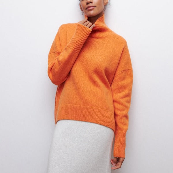 Nina Knitted Turtleneck – Comfortable, Loose-Fitting, and Stylish