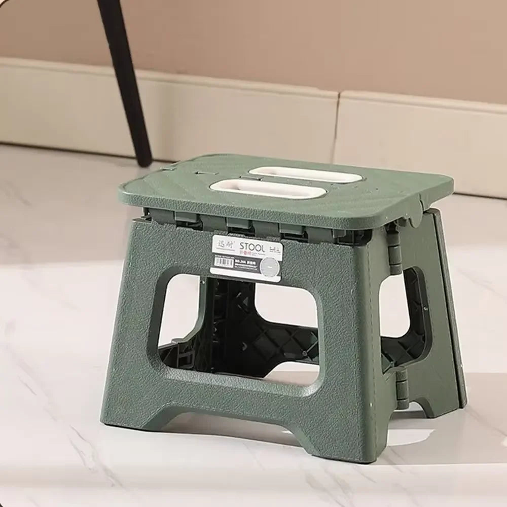 Folding Step Stool – Lightweight, Non-Slip, and Versatile for Kitchen and Home Use