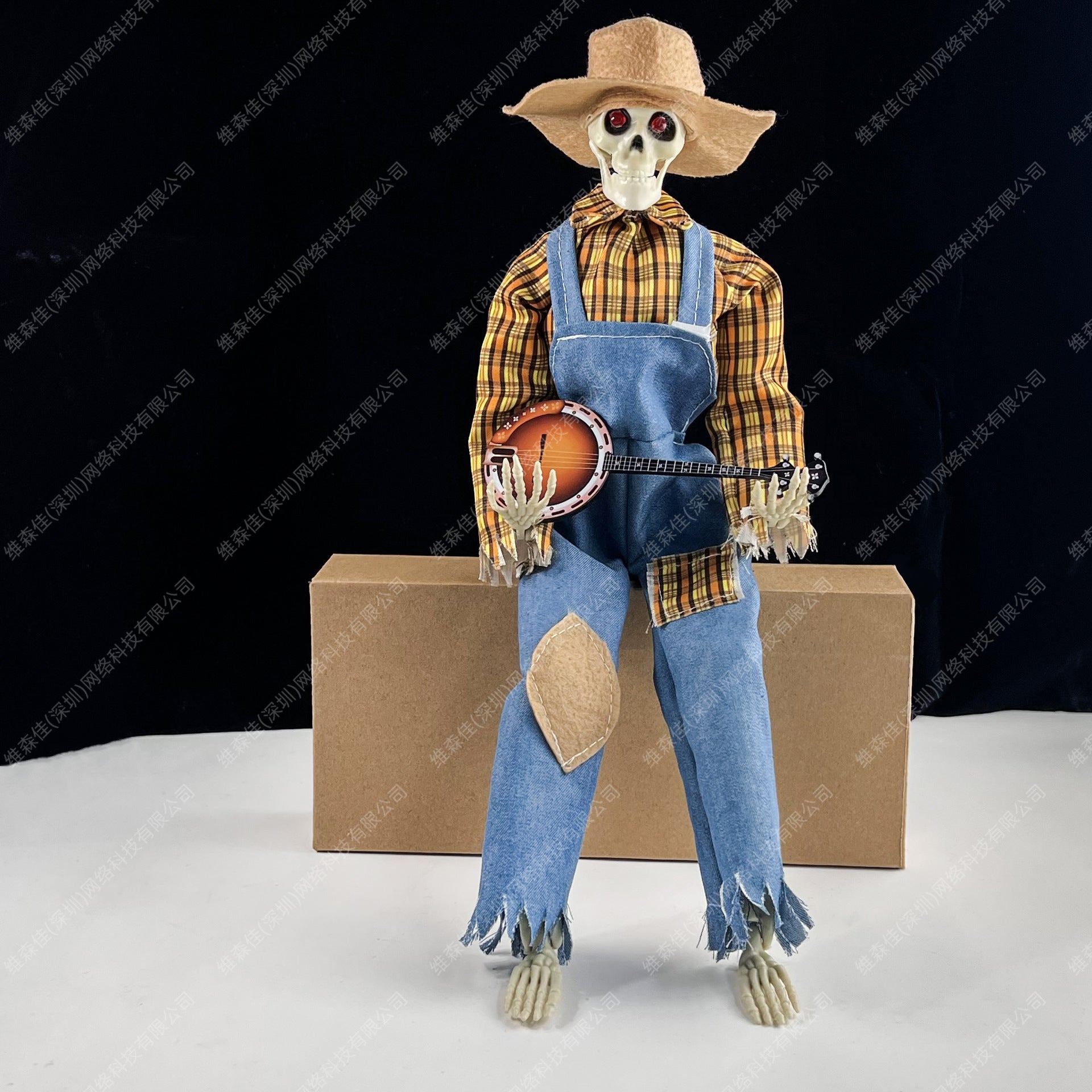 Halloween Skeleton with Banjo – Glowing Decoration with Sound