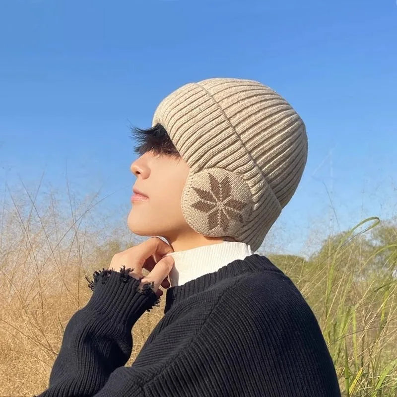 Winter Warm Knitted Beanie - For Comfort and Protection in the Cold