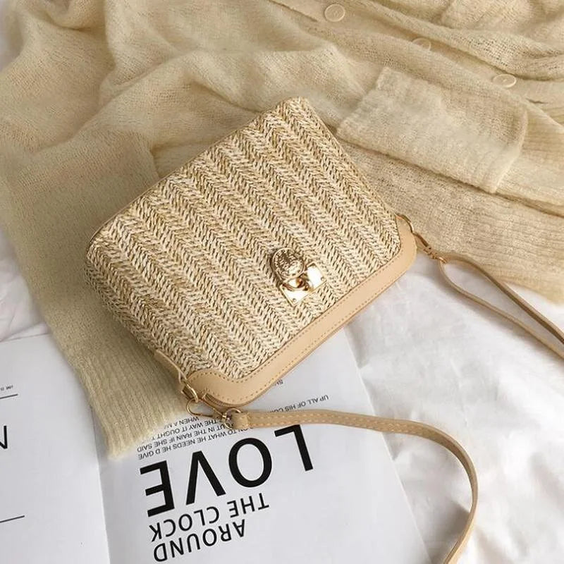 Boho Woven Straw Shoulder Bag – Elegant and Light
