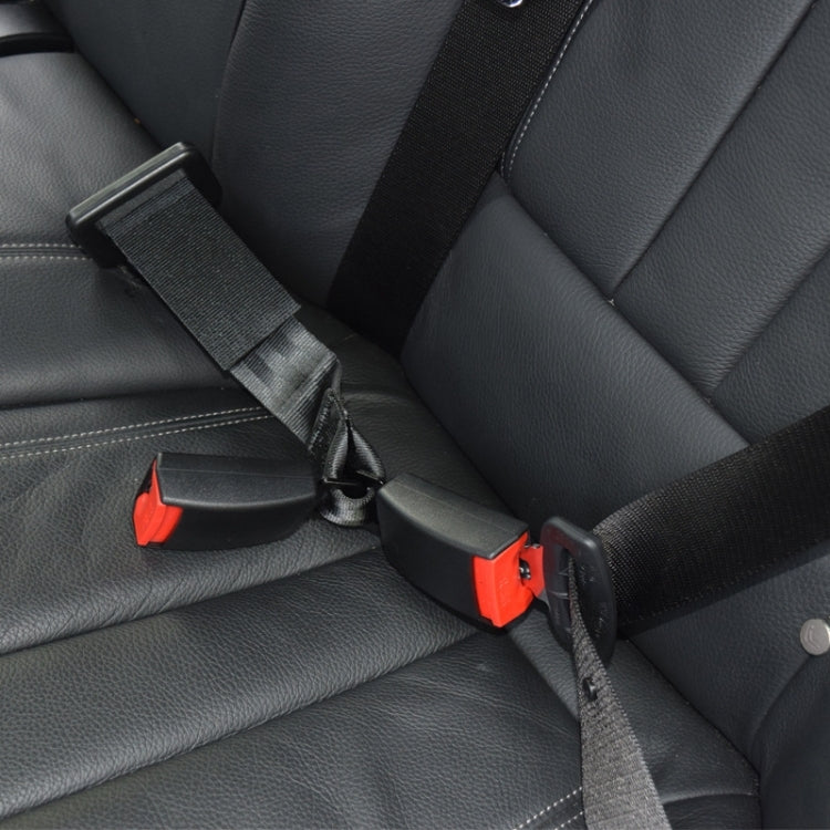 Comfortable Seatbelt Extender – Enhanced Safety and Space for Passengers