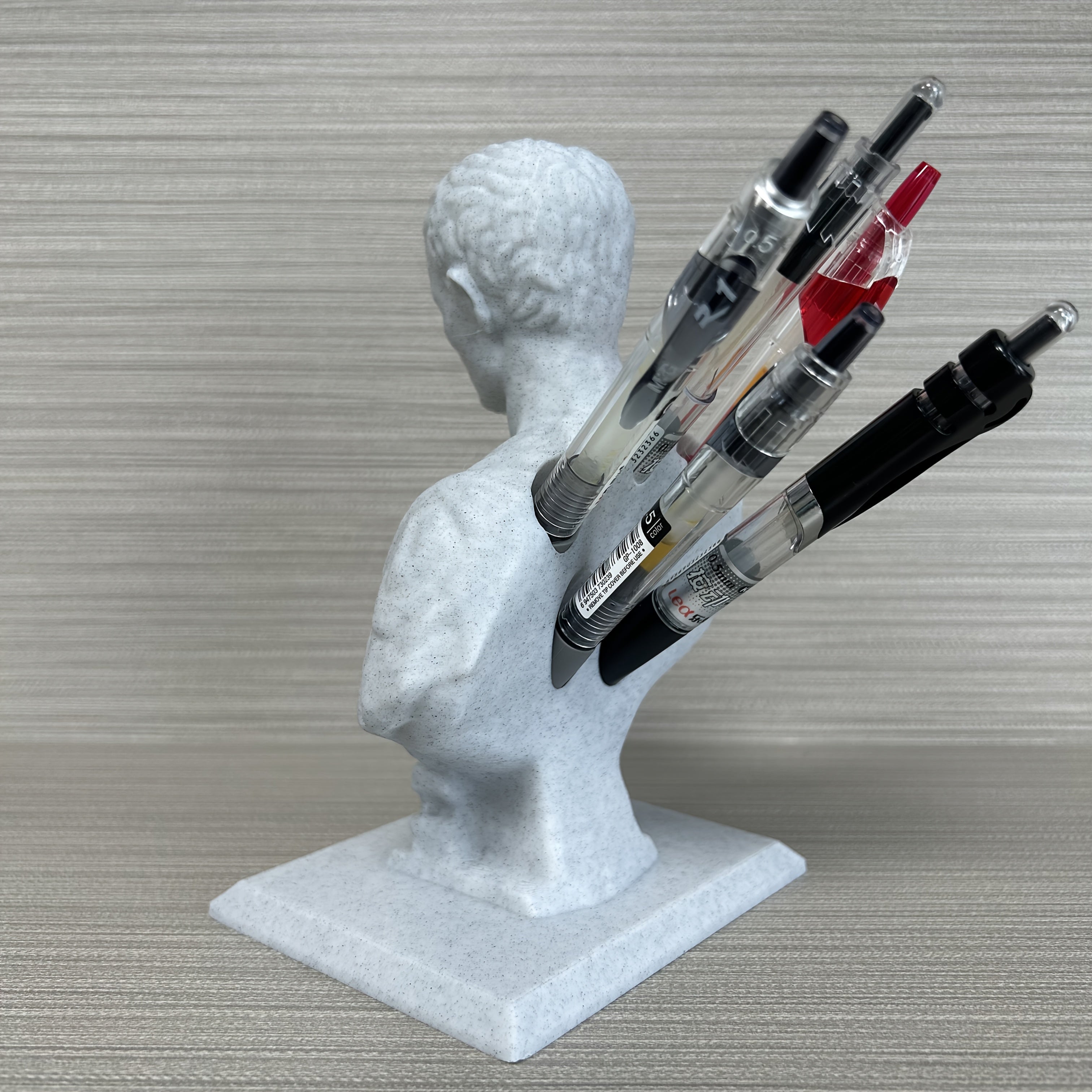 Caesar's Quill – Creative Julius Caesar Pen Holder