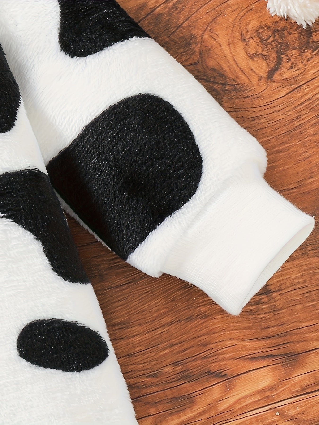 Cute Baby Cow Romper – Includes Hat for Autumn and Winter