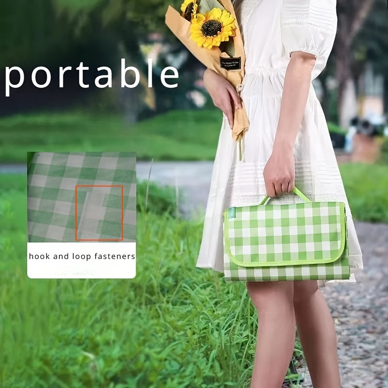 Waterproof and Foldable Picnic Blanket – Ideal for Camping, Beach, and Outdoor Adventures
