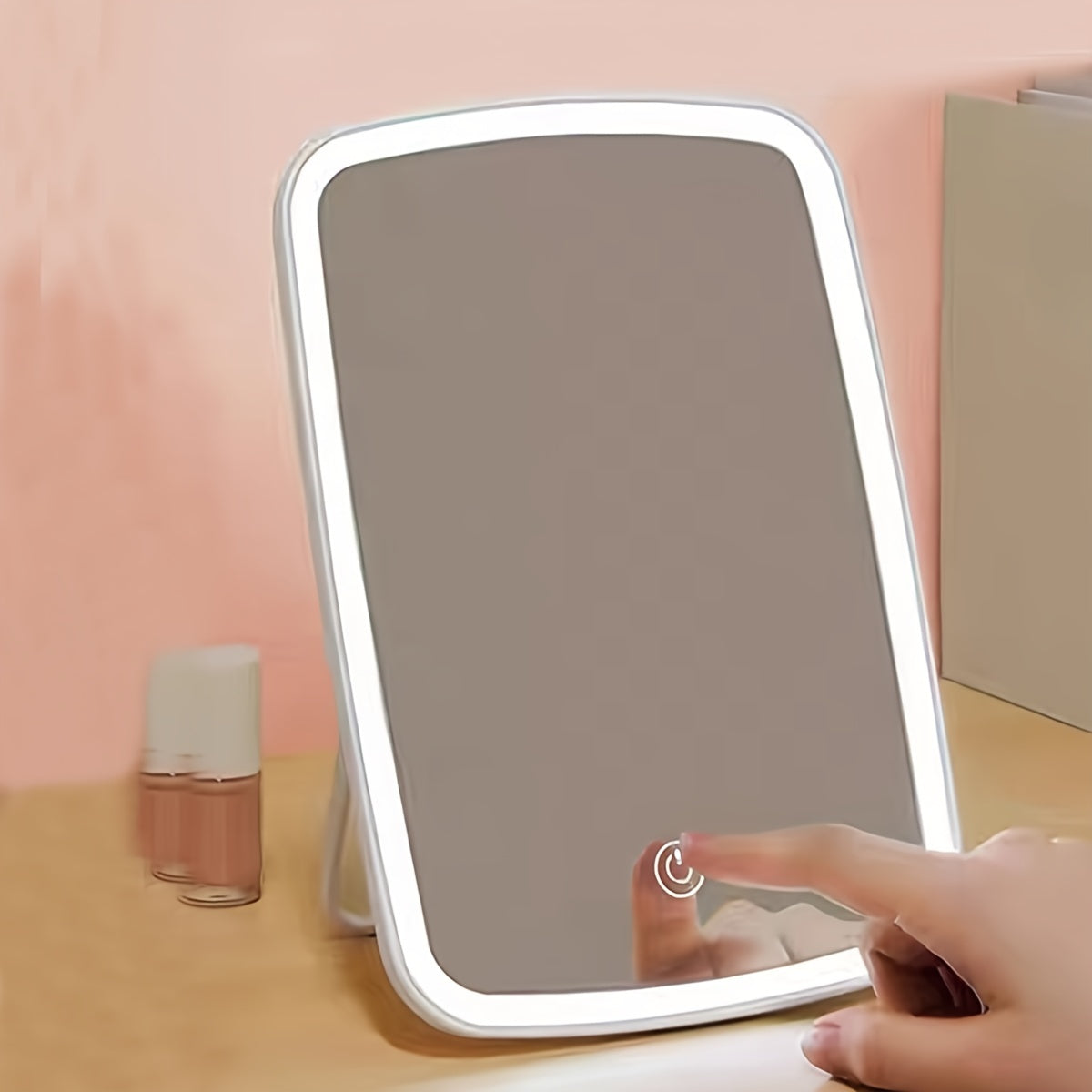 GlowPerfect LED Makeup Mirror - Lighting and Style in One