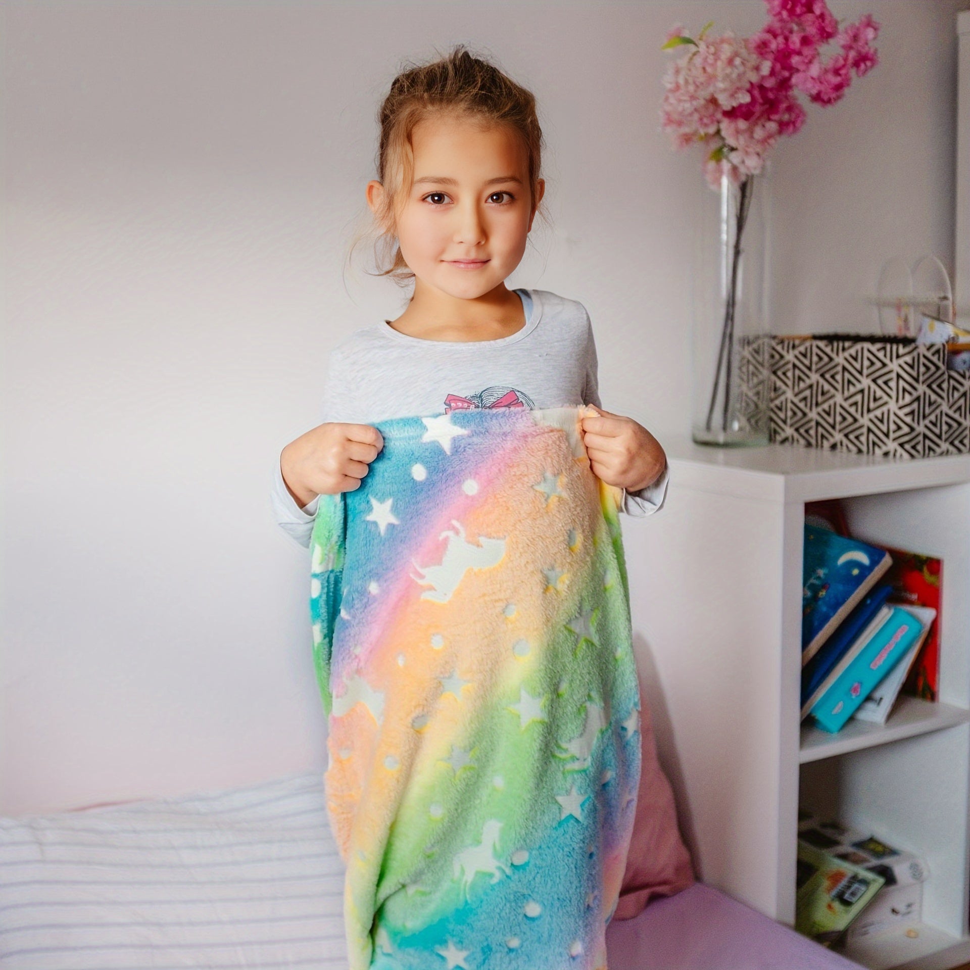 Magical Mermaid Sleeping Bag with Glow-in-the-Dark Effect – Soft Fleece Blanket for Children