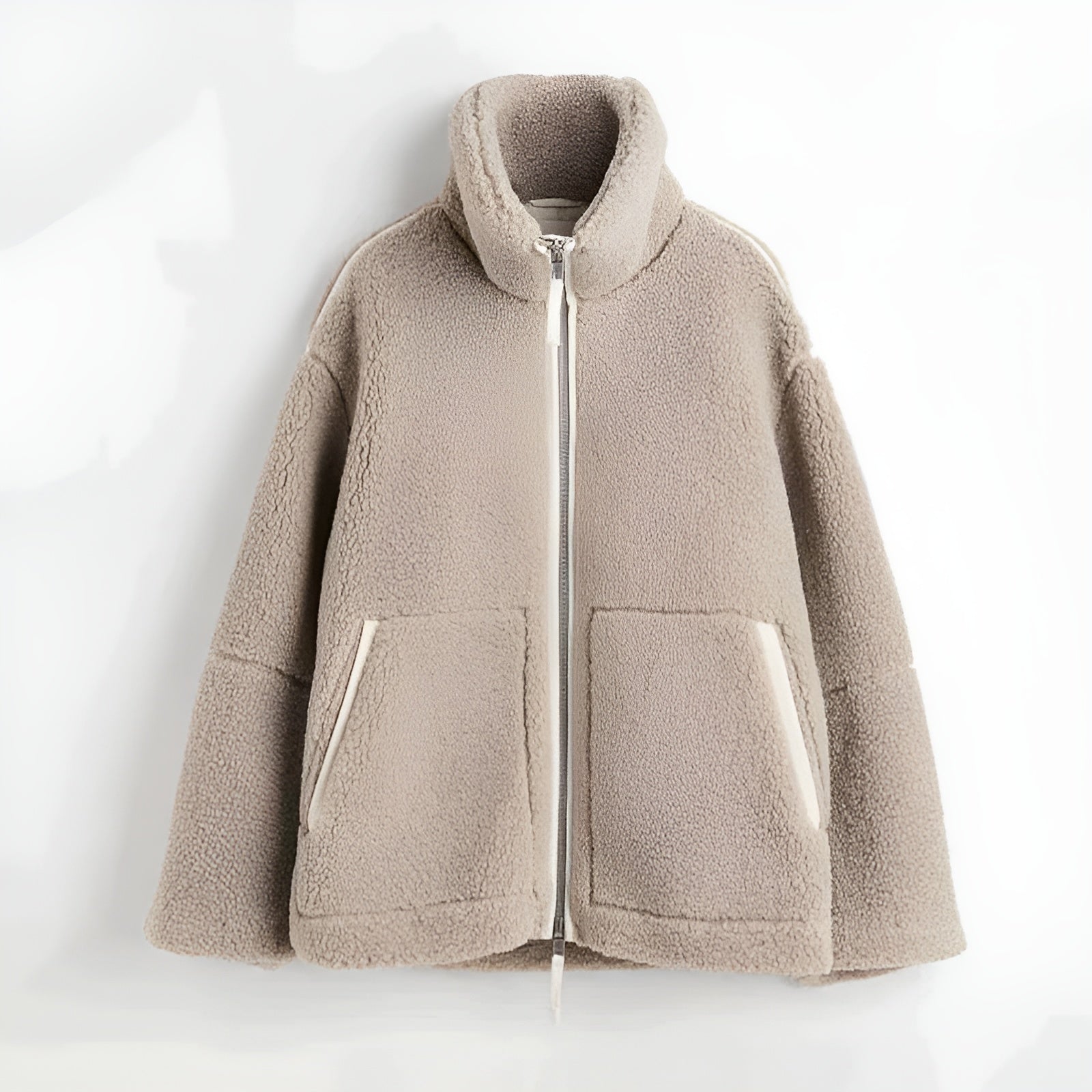 Emma's Comfort Teddy Coat - For Warm and Stylish Days