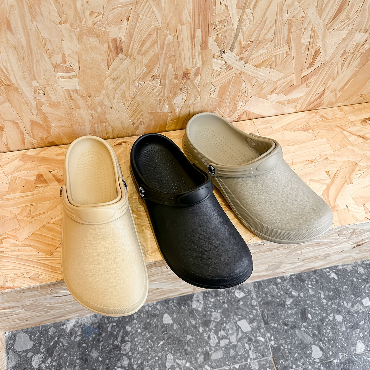 Non-slip Garden and Work Clogs for Men – Comfortable Slip-ons for Every Season