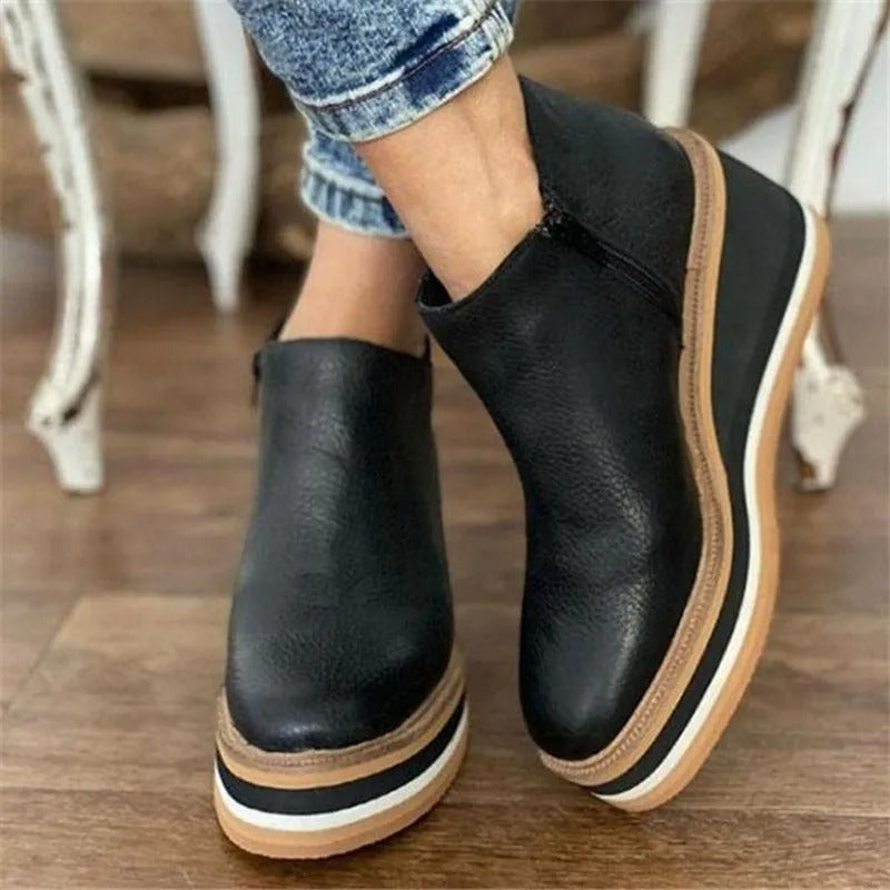 Urban Chic Platform Boots for Women – Stylish and Comfortable Women's Boots