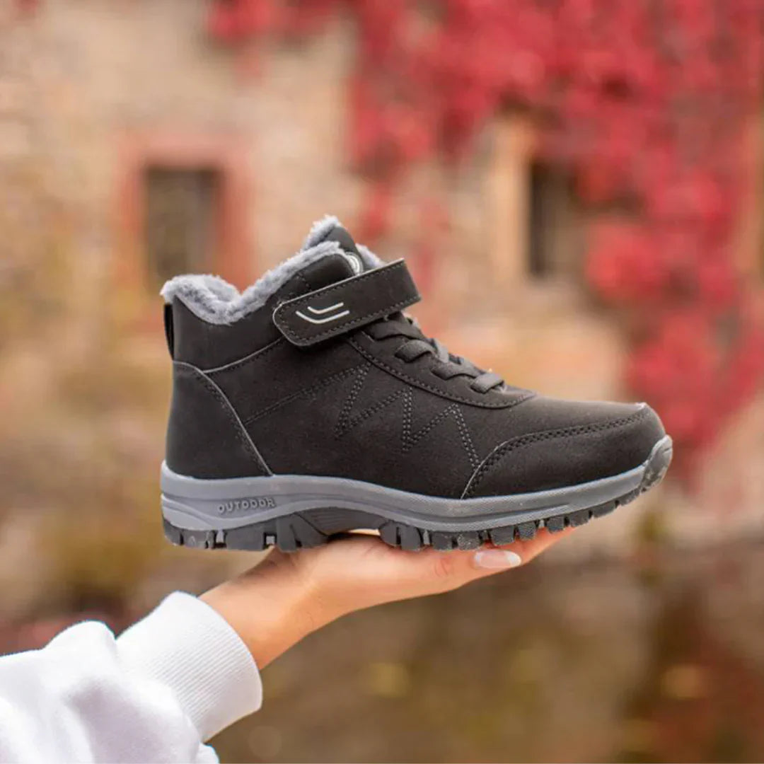 WinterGrip Women's Boots - Warm & Stylish
