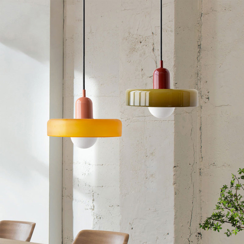 ColorLoop Pendant – Artistic Bauhaus Hanging Lamp with Warm Light