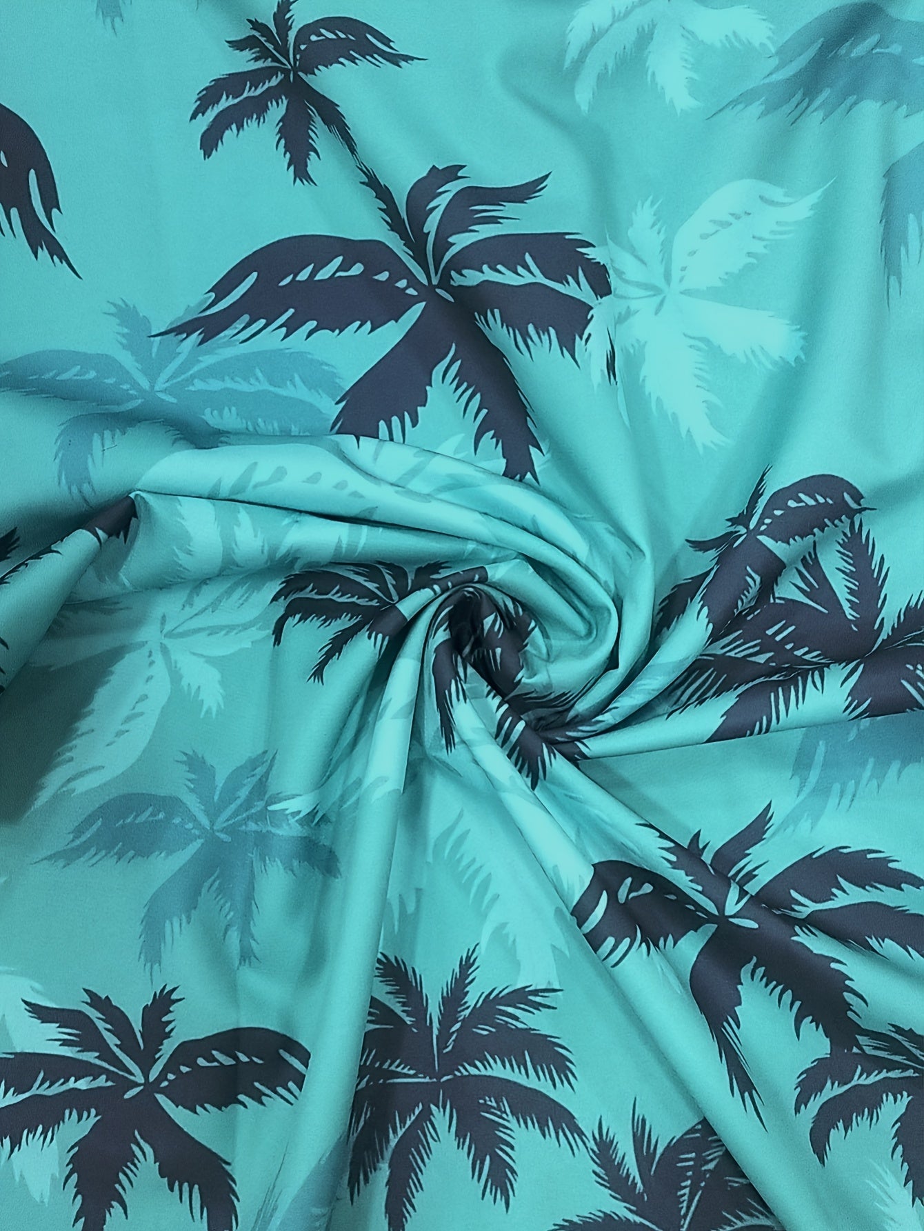 Tropical Palm Tree Print Men's Shirt – Short Sleeves and Casual Look for Summer Outings
