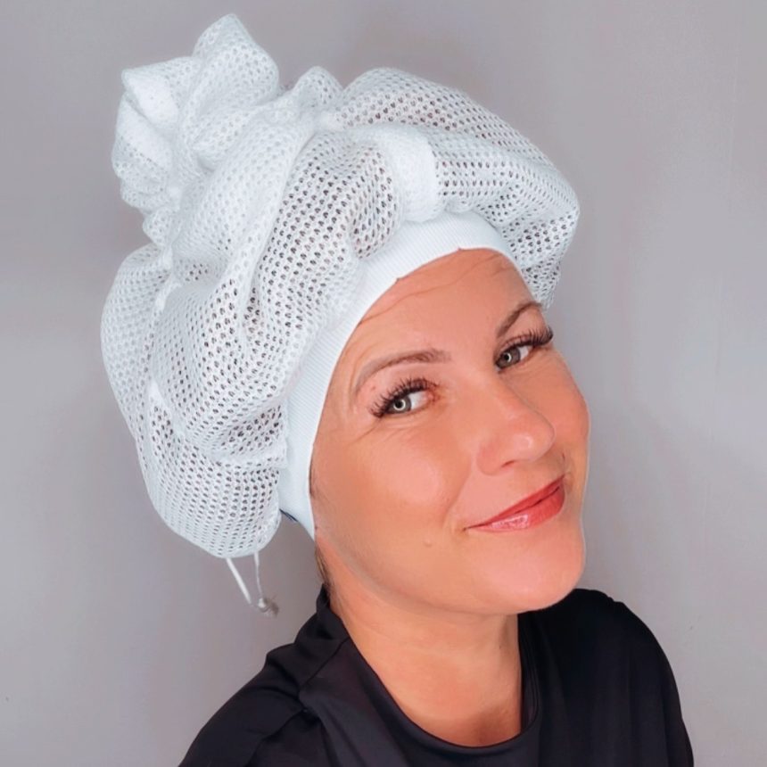 Net Plopping Cap – Comfortable and Efficient Drying for Curly Hair
