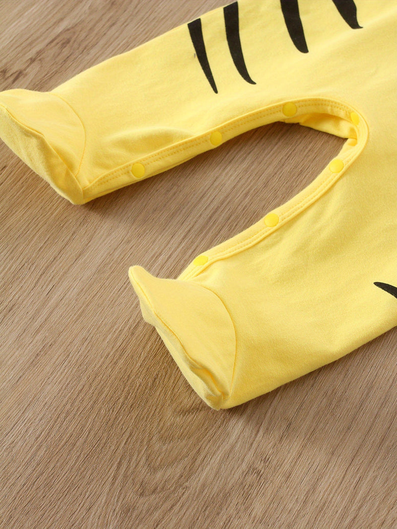 Set of 6 Baby Rompers with Animal Prints – Including Hats for Baby Boys