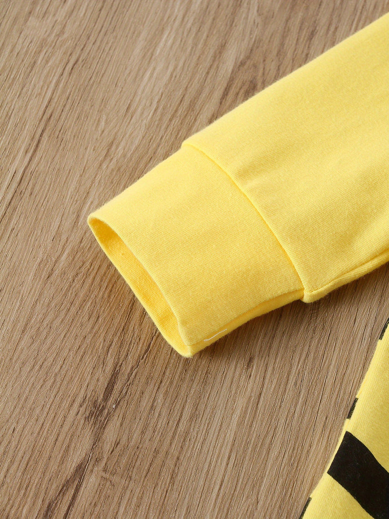 Set of 6 Baby Rompers with Animal Prints – Including Hats for Baby Boys