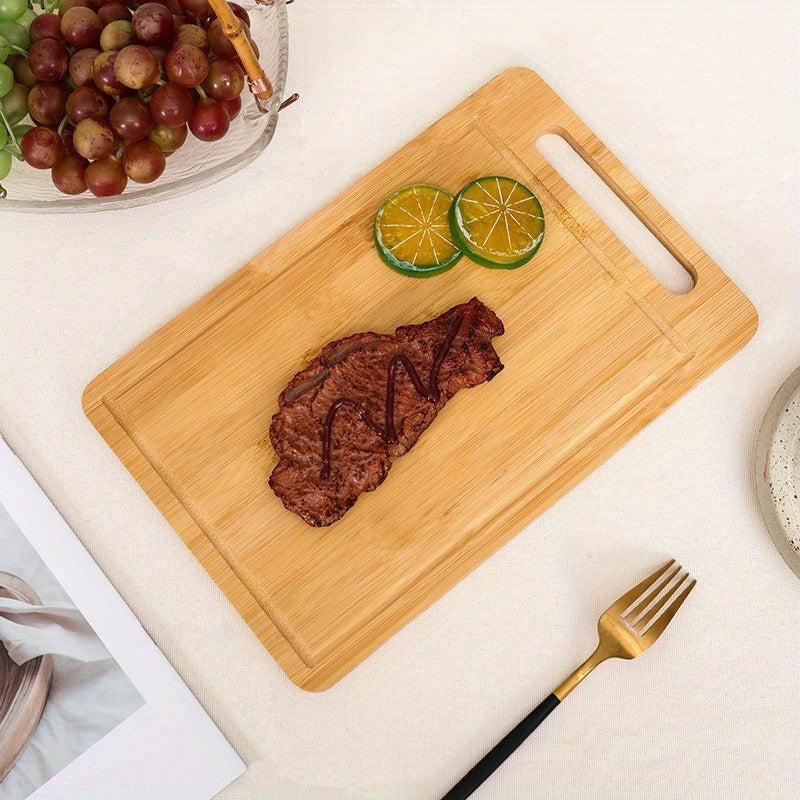 Bamboo Cutting Board with Juice Groove – Sturdy, Natural, and Ideal for Daily Use