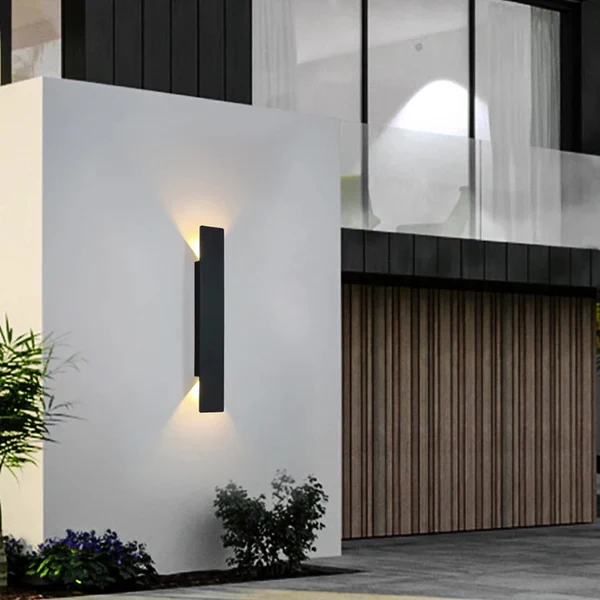 AquaLine LED Outdoor Wall Lamp – Sleek Design with Weather-Resistant Housing