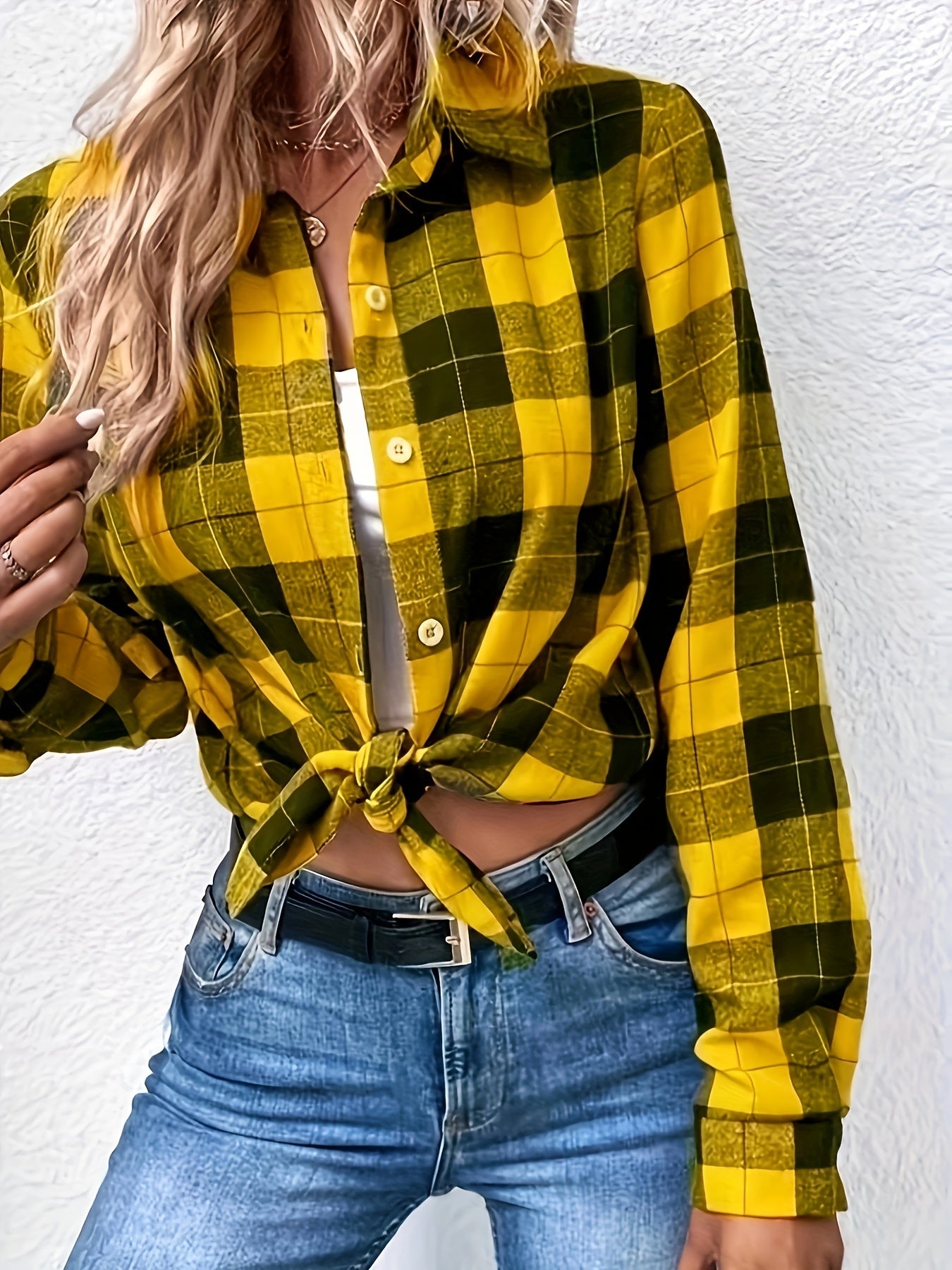 Casual Check Blouse – Stylish and Comfortable for Spring and Autumn