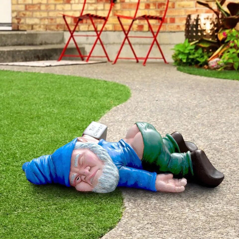 Lazy Larry Garden Gnome – The Sleepyhead of the Garden