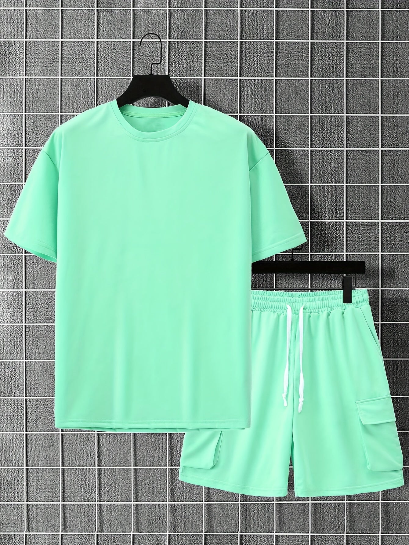 Trendy Men's Set - Perfect for an Effortless Style