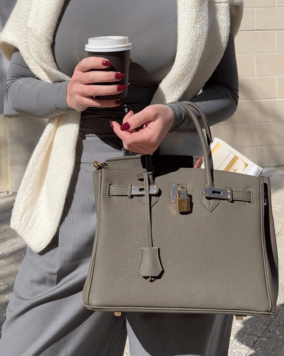 Leather Handbag for Women – Timeless Elegance and Space