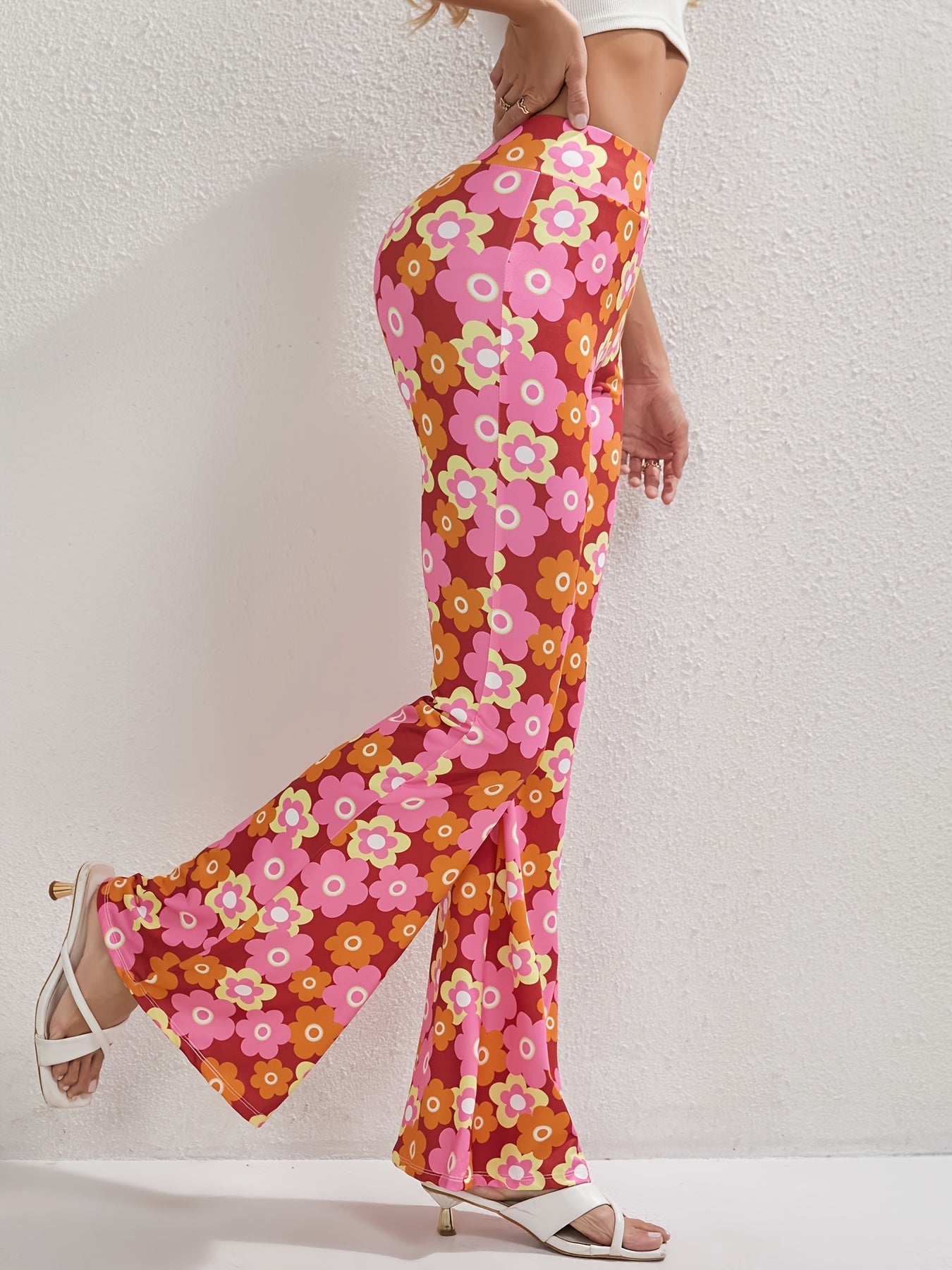 Cheerful Floral Flared Pants – Stylish and Breathable for Spring and Summer
