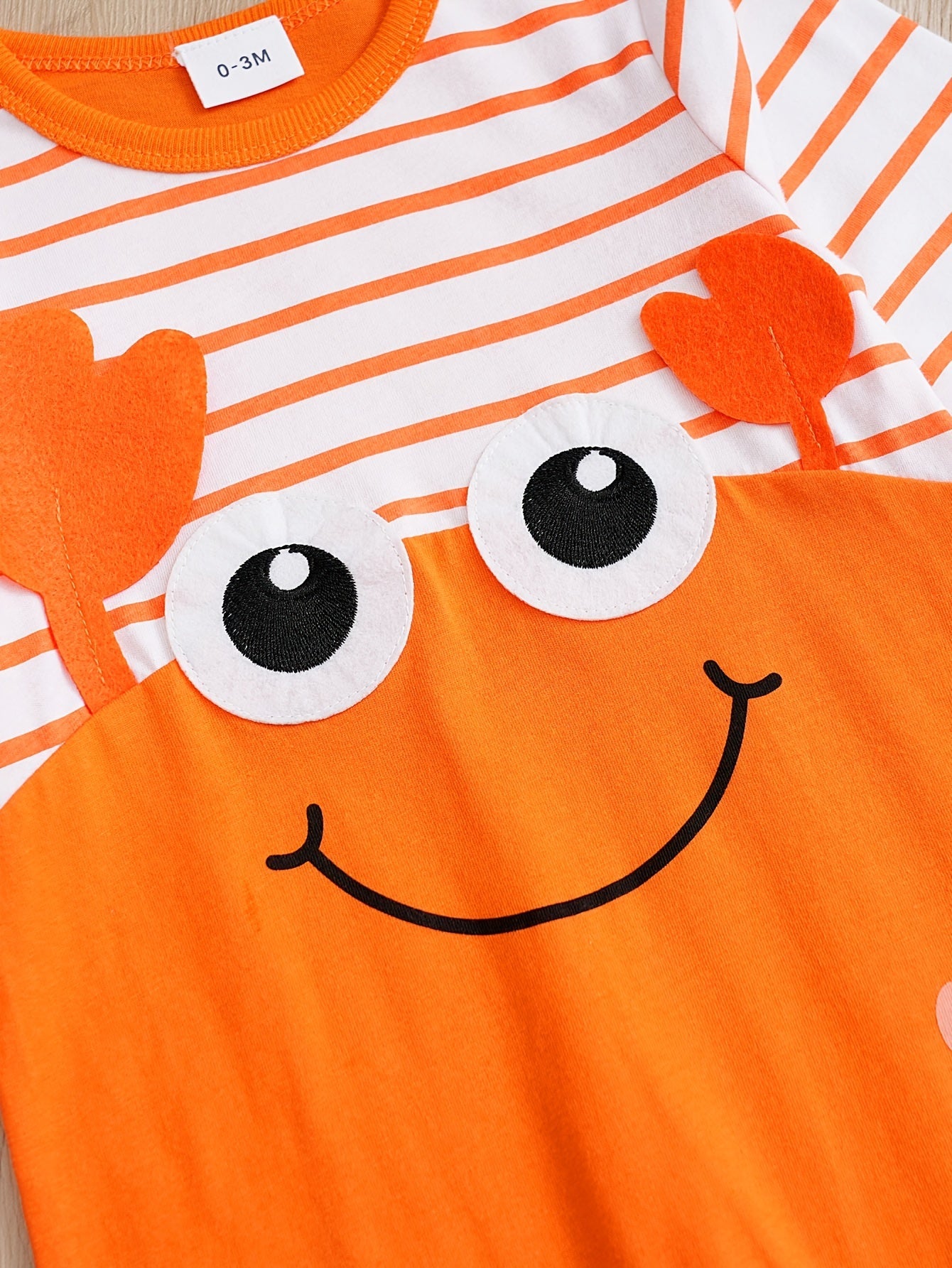 Cute Crab Romper for Babies – Perfect for Adventures in Spring and Autumn