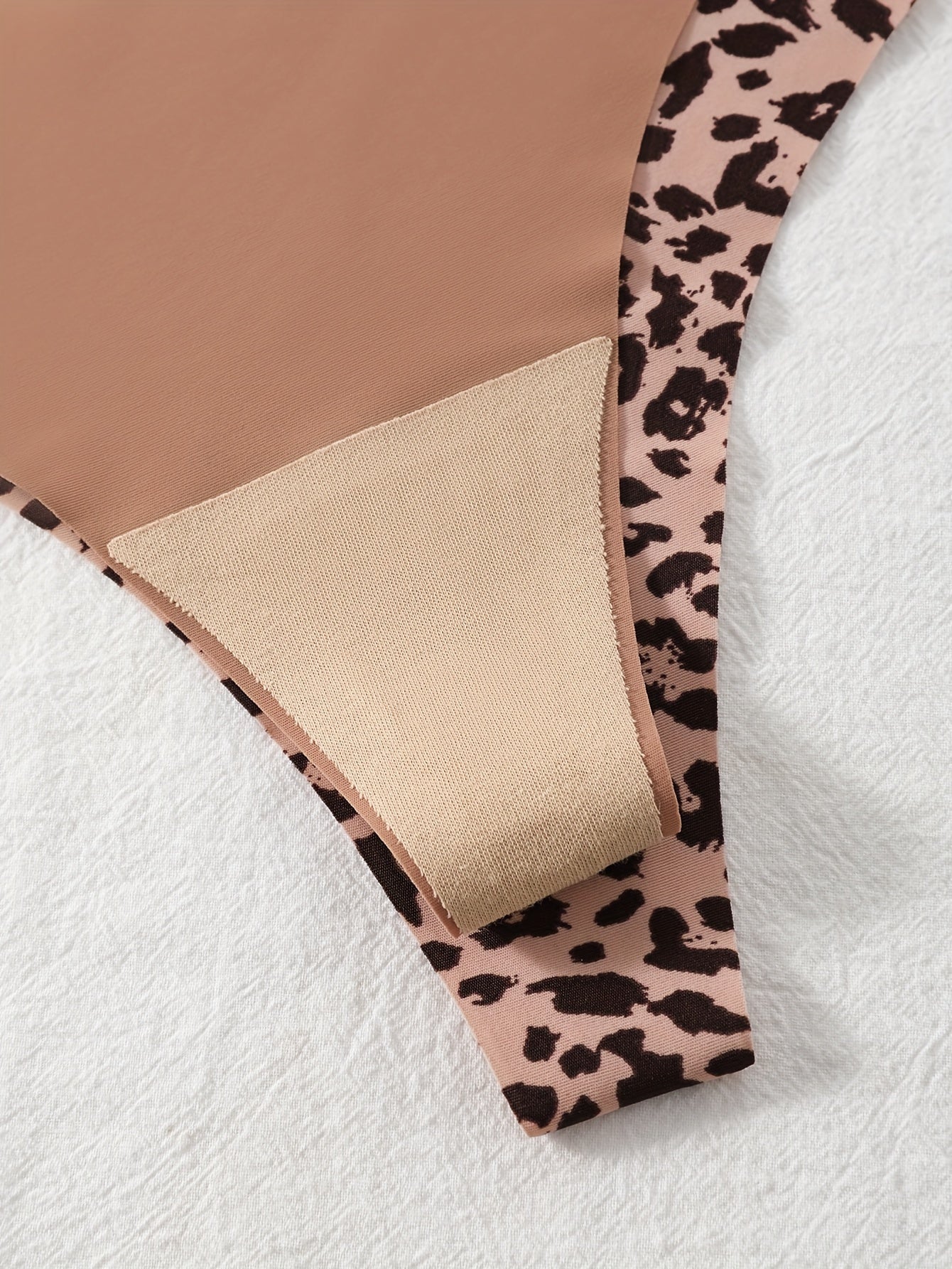 Luxe Seamless Thongs - Everyday Comfort and Elegance