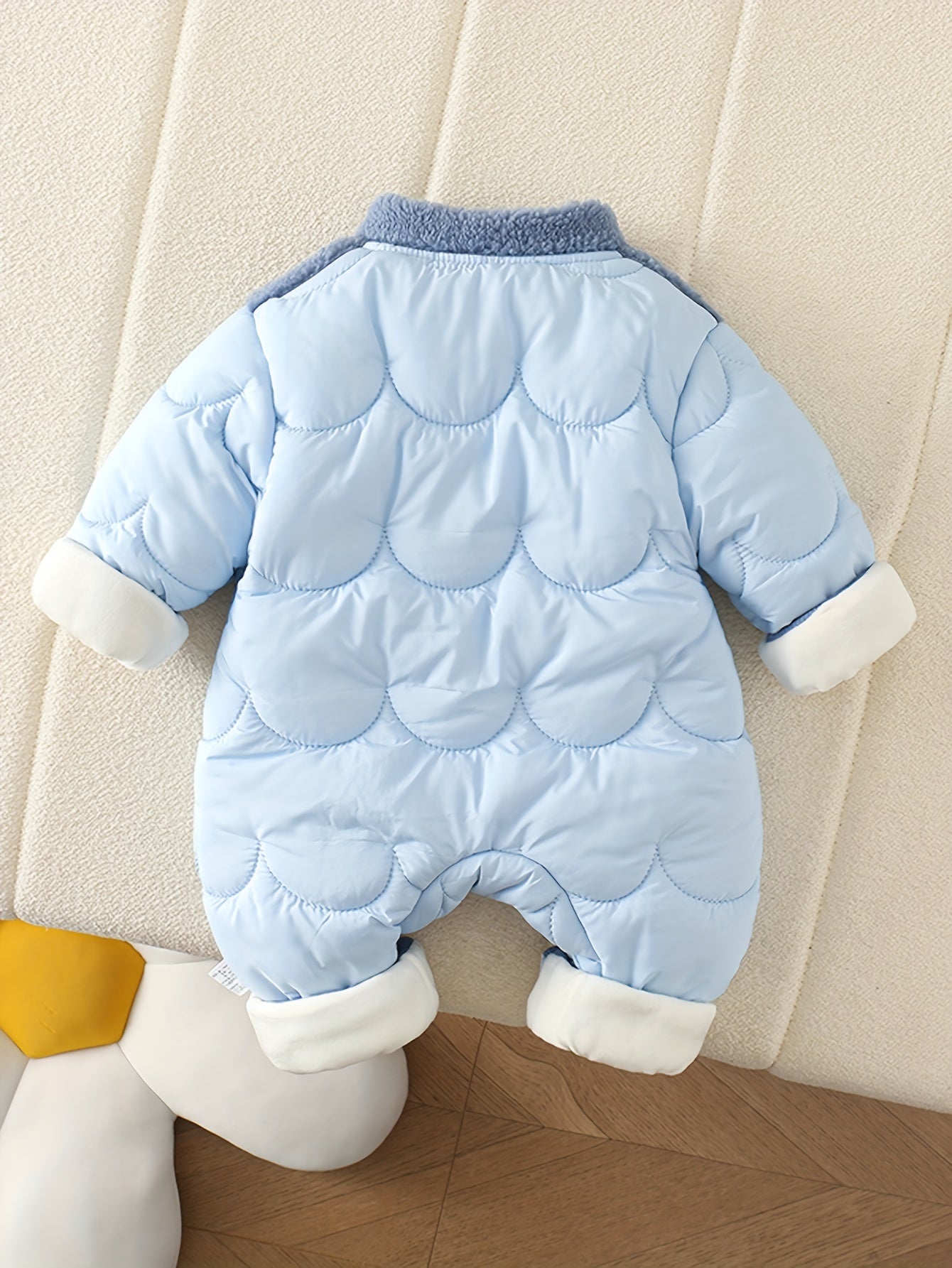 Adorable Winter Snowsuit for Babies– For Ultimate Comfort and Style During Cold Weather