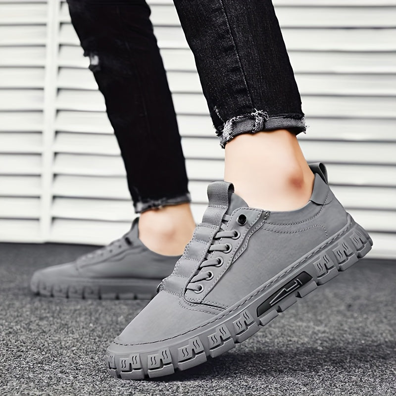 Solid Men's Casual Skate Shoes – Comfortable and Safe for Outdoor